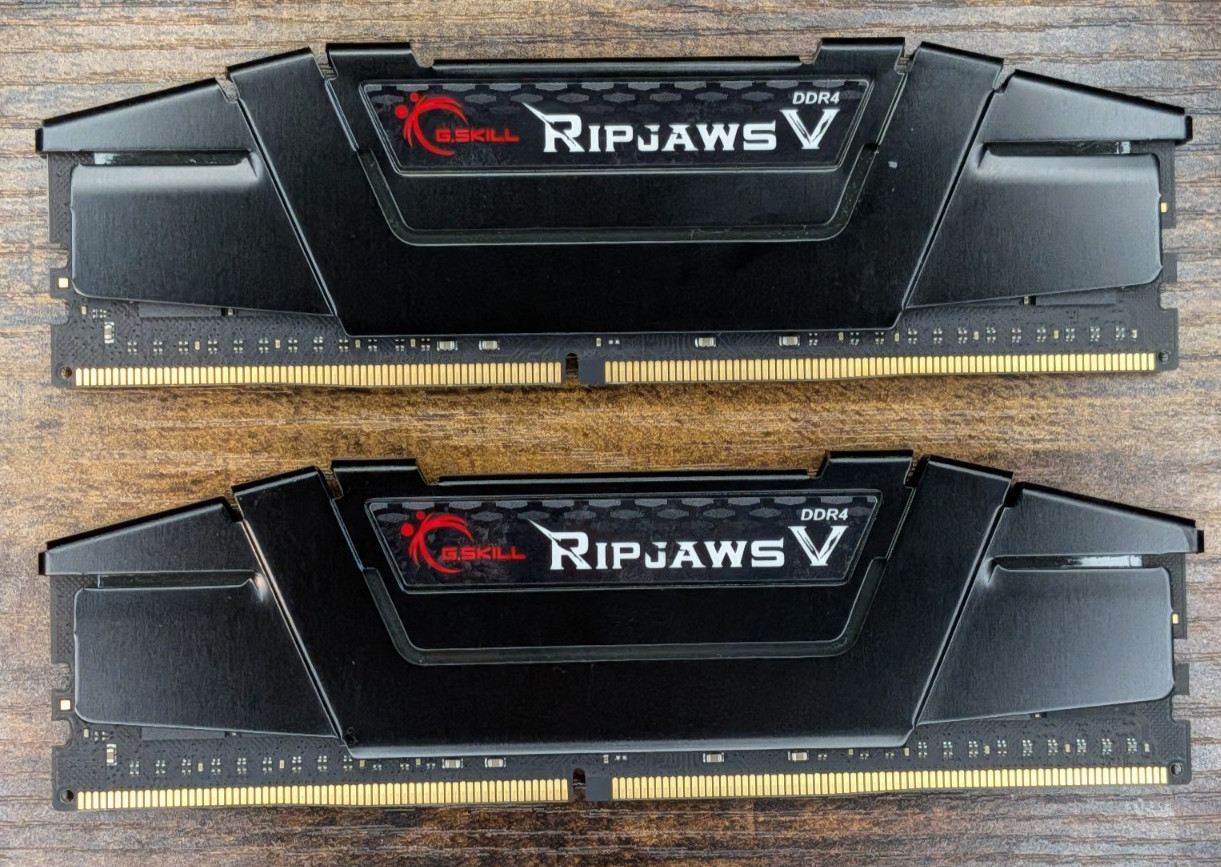 G Skill Ripjaws 32GB DDR4-3200 F4-3200C16D-32GVK 16Gx2 CL16-18-18-38 1.35v G Skill Ripjaws 32GB DDR4-3200 F4-3200C16D-32GVK 16Gx2 CL16-18-18-38 1.35v