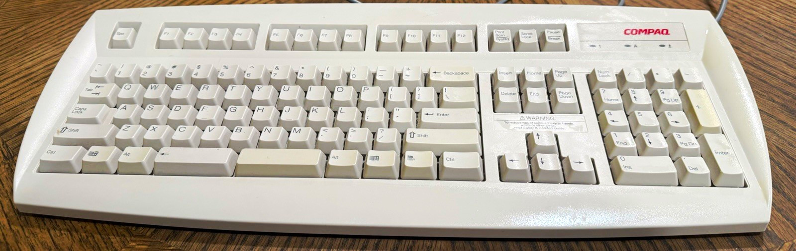Vintage Compaq PS/2 Keyboard RT7A56TW 237743-301 Beige Tested Working Vintage Compaq PS/2 Keyboard RT7A56TW 237743-301 Beige Tested Working