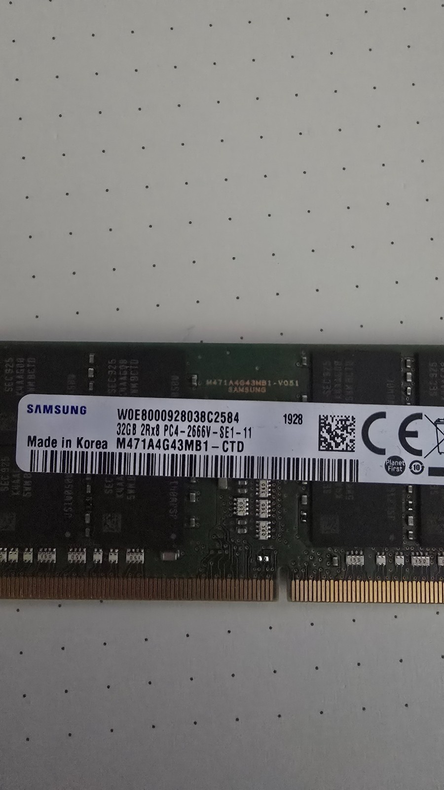 Samsung 32GB DDR4 2666 MHz PC4-21300 Laptop RAM M471A4G43MB1-CTD