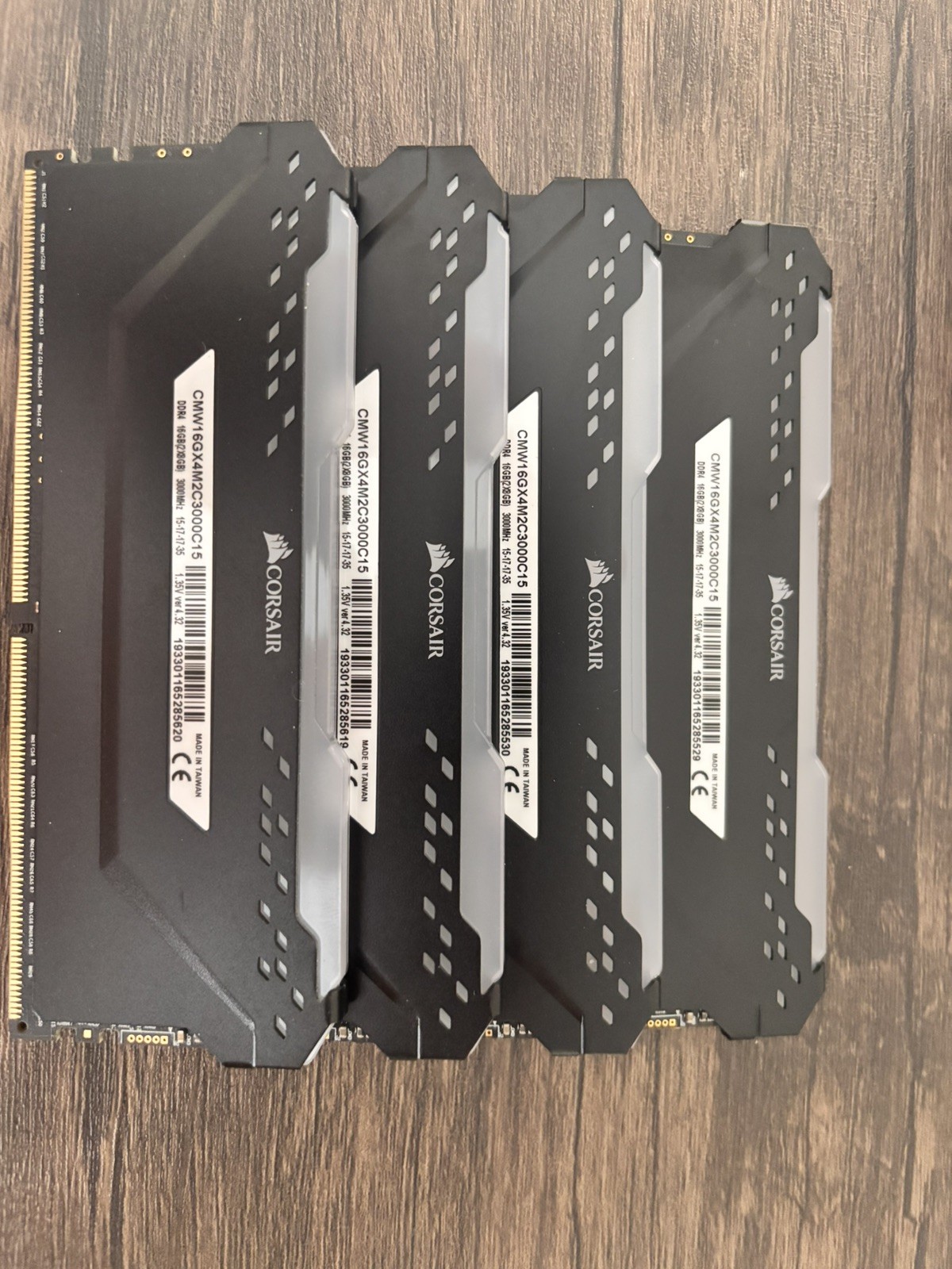 Corsair Vengeance Pro SL 16GB (2x8GB) DDR4 4000MHz DIMM 288-Pin Unbuffered
