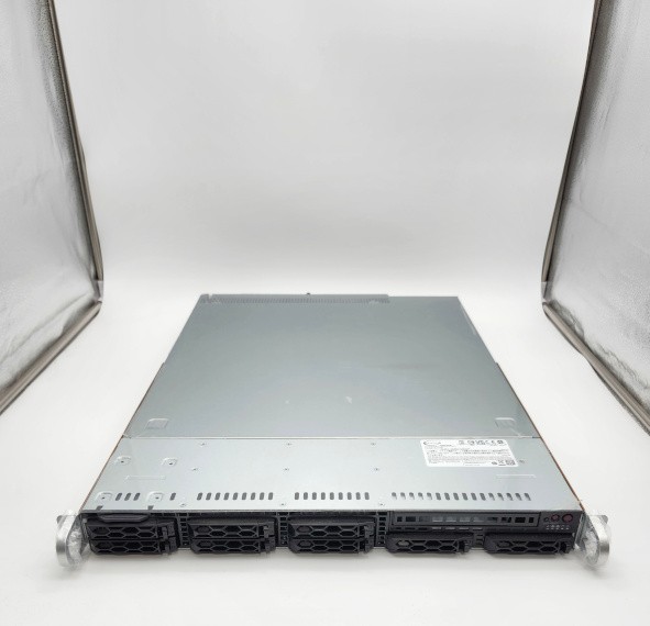 Supermicro SYS-121C-TN2R 8SFF Server 2x Gold 5416S 32-Core 2.0GHz 512GB RAM