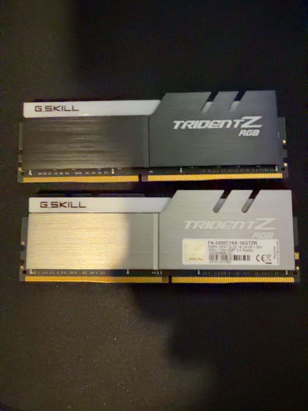 G.SKILL Trident Z RGB 32GB 2x16GB DDR4-3200 CL16 RAM F4-3200C16S-16GTZR