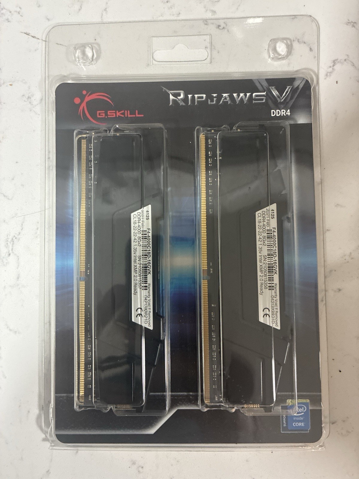 G.SKILL Ripjaws V DDR4 DDR4-4000 16GB (2x8GB) G.SKILL Ripjaws V DDR4 DDR4-4000 16GB (2x8GB)