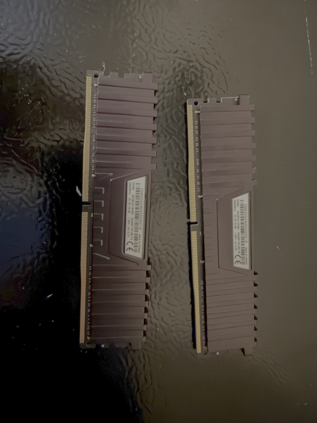 vengenance lpx 32gb 2x16GB - used 2400MHz DDR4 vengenance lpx 32gb 2x16GB - used 2400MHz DDR4