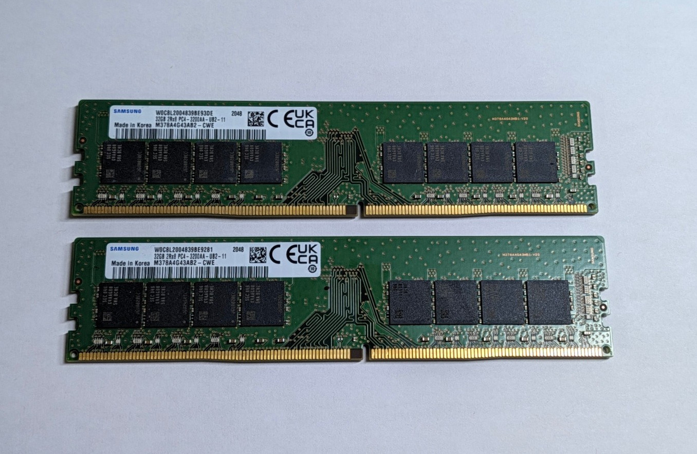 Samsung 64GB (2x32GB) DDR4 PC4-3200AA DIMM Desktop Memory RAM M378A4G43AB2-CWE
