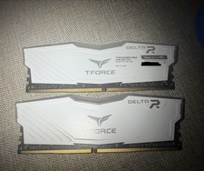 TEAMGROUP T-Force Delta R 16GB (2x16GB) DDR4-2400 PC4-19200 DIMM RAM picture