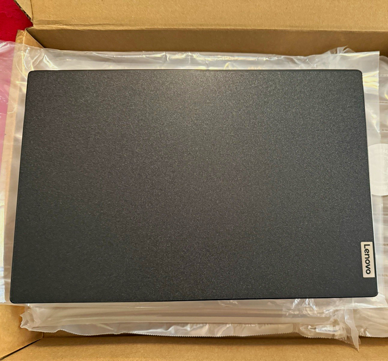 Lenovo V14 G2 ITL 14in i5 8GB 256GB SSD Black Win 11 Webcam FHD