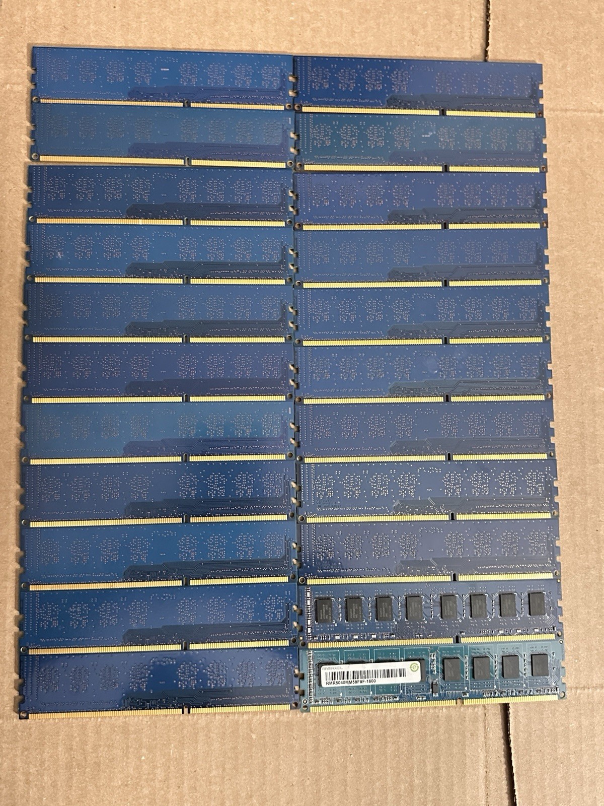 Lot Of (22) 4GB DDR3 — ram memory