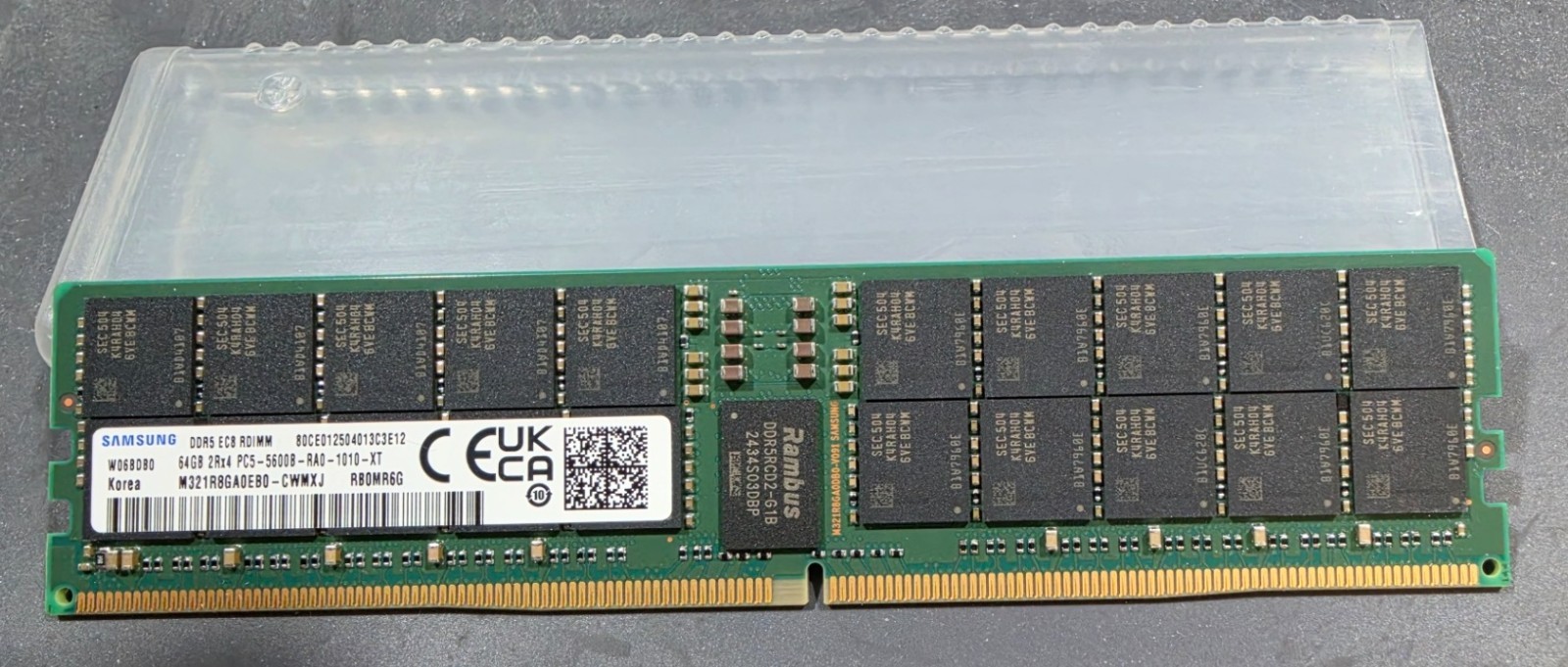 SAMSUNG 64GB 2RX4 DDR5-5600 PC5-5600B PC5-44800 ECC RDIMM (M321R8GA0EB0-CWMXJ) SAMSUNG 64GB 2RX4 DDR5-5600 PC5-5600B PC5-44800 ECC RDIMM (M321R8GA0EB0-CWMXJ)
