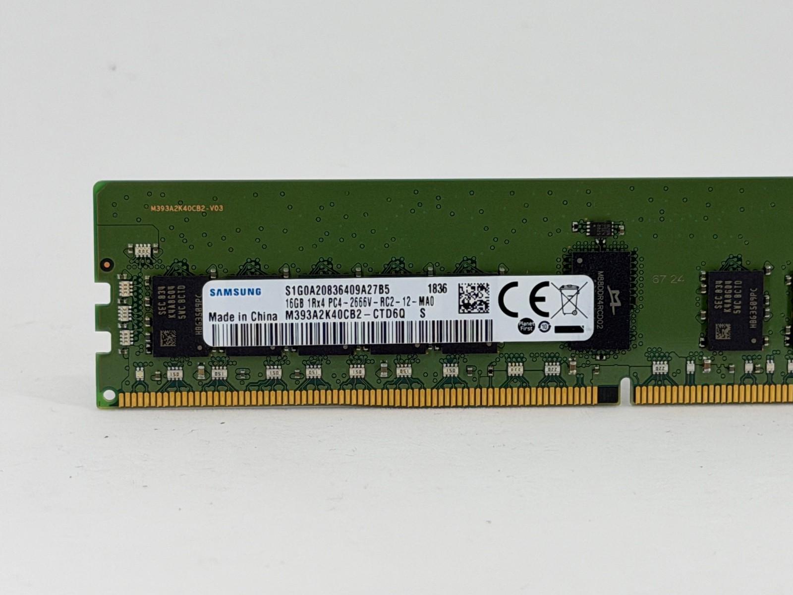 Samsung 16GB DDR4 2666MHz RDIMM Server Memory (M393A2K40CB2-CTD6Q) - Preowned Samsung 16GB DDR4 2666MHz RDIMM Server Memory (M393A2K40CB2-CTD6Q) - Preowned