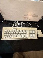 Apple Keyboard M0116 Vintage Keyboard Numeric Keypad Beige w/ Bus Mouse and box picture