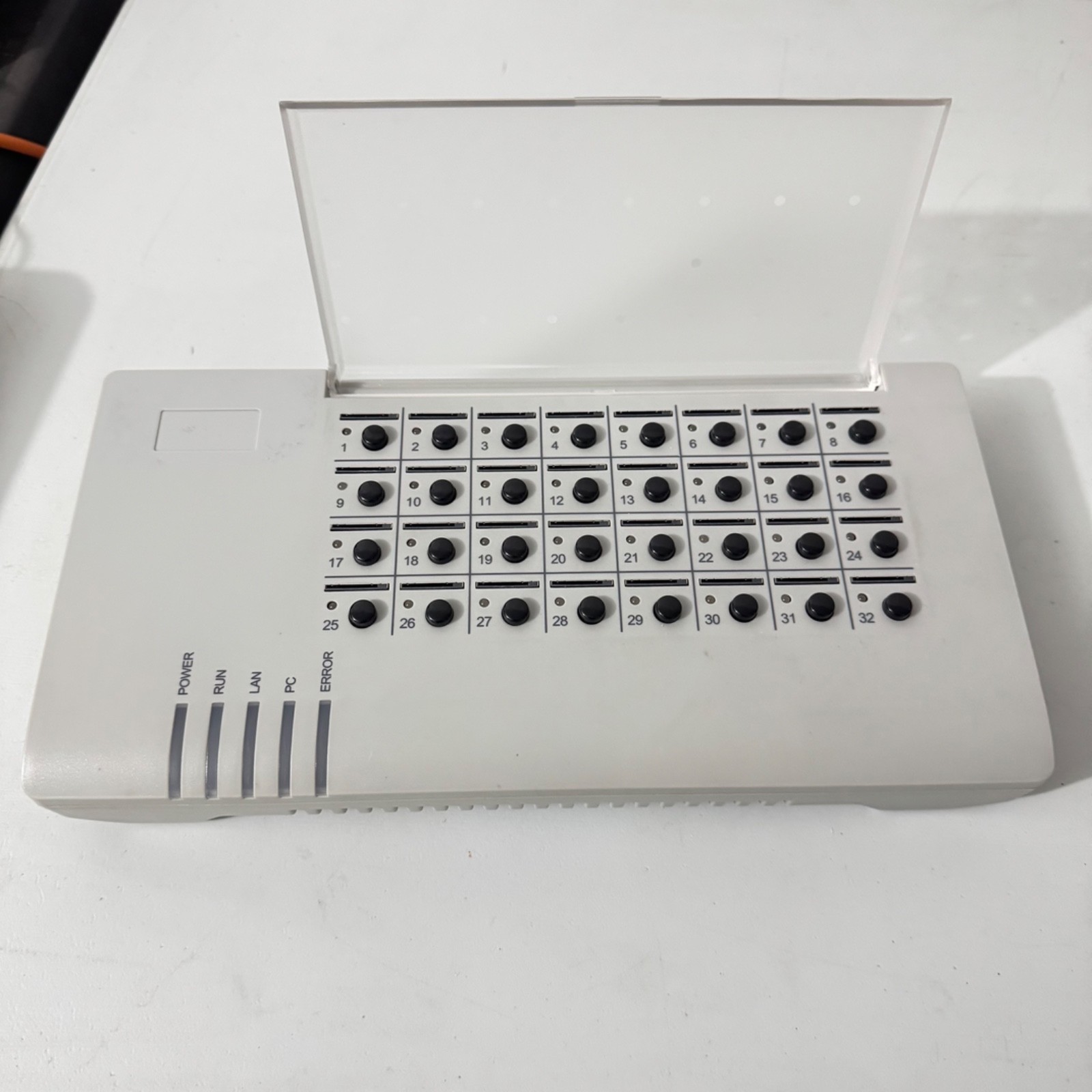 SIM Bank 32 SIM Card Slots Ethernet SIM Server for GoIP SIM Bank 32 SIM Card Slots Ethernet SIM Server for GoIP