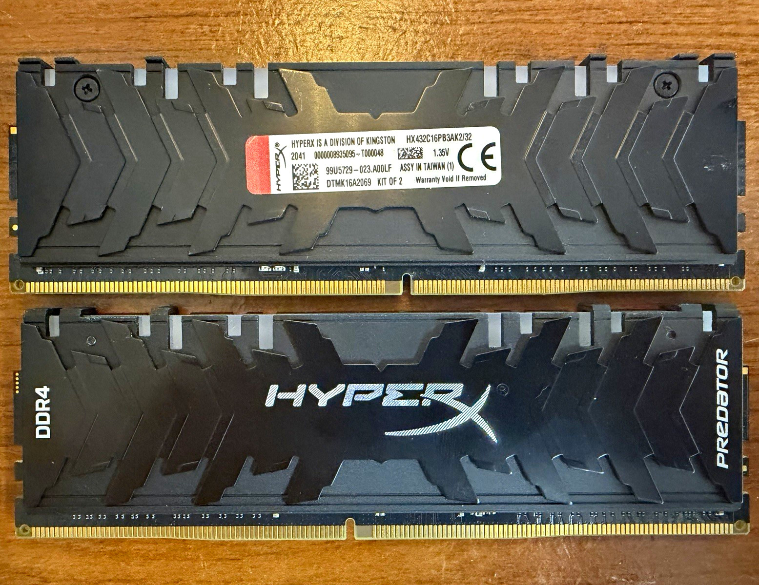 Kingston HyperX Predator 32GB (2x16GB) DDR4-3200 DIMM XMP 2.0 KHX Kingston HyperX Predator 32GB (2x16GB) DDR4-3200 DIMM XMP 2.0 KHX