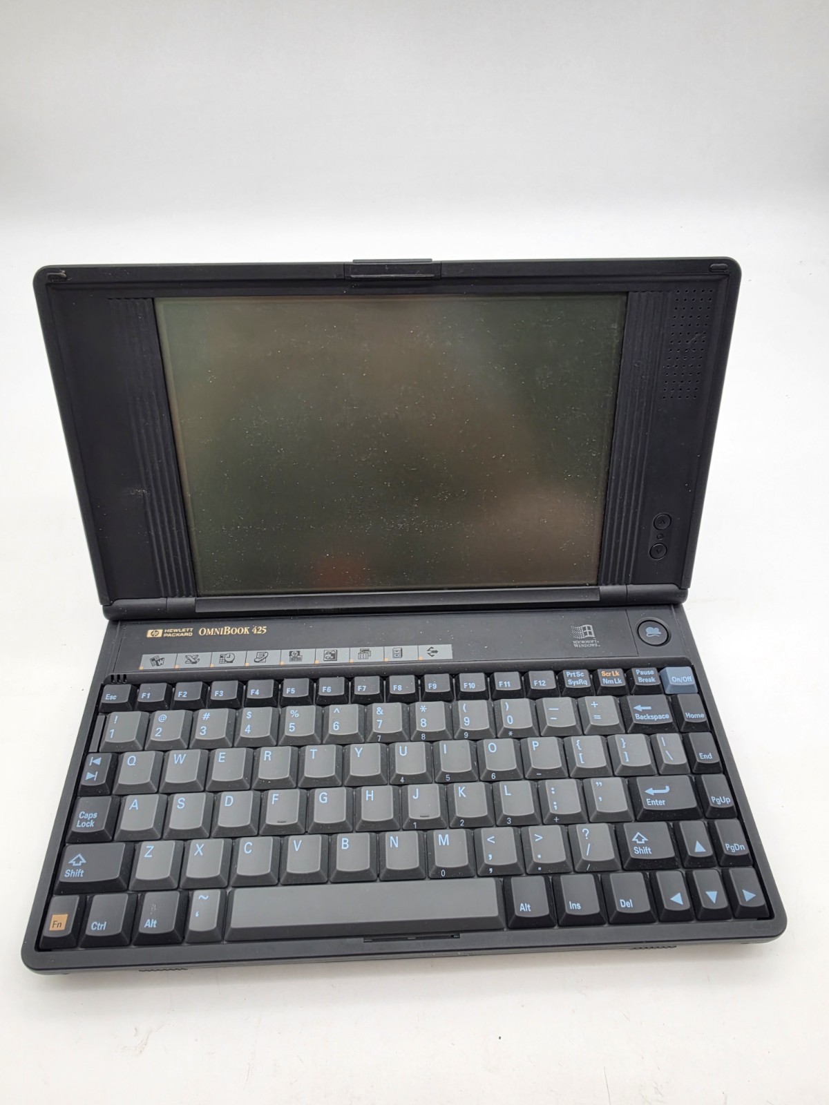HP OmniBook 425 Vintage Computer RARE Computer Only WORKS W/Flashdisk HP OmniBook 425 Vintage Computer RARE Computer Only WORKS W/Flashdisk