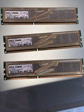 OCZ Gold Series 3GB Kit (3 x 1GB) DDR3 PC3-12800 1600MHz Low Voltage Desktop RAM picture