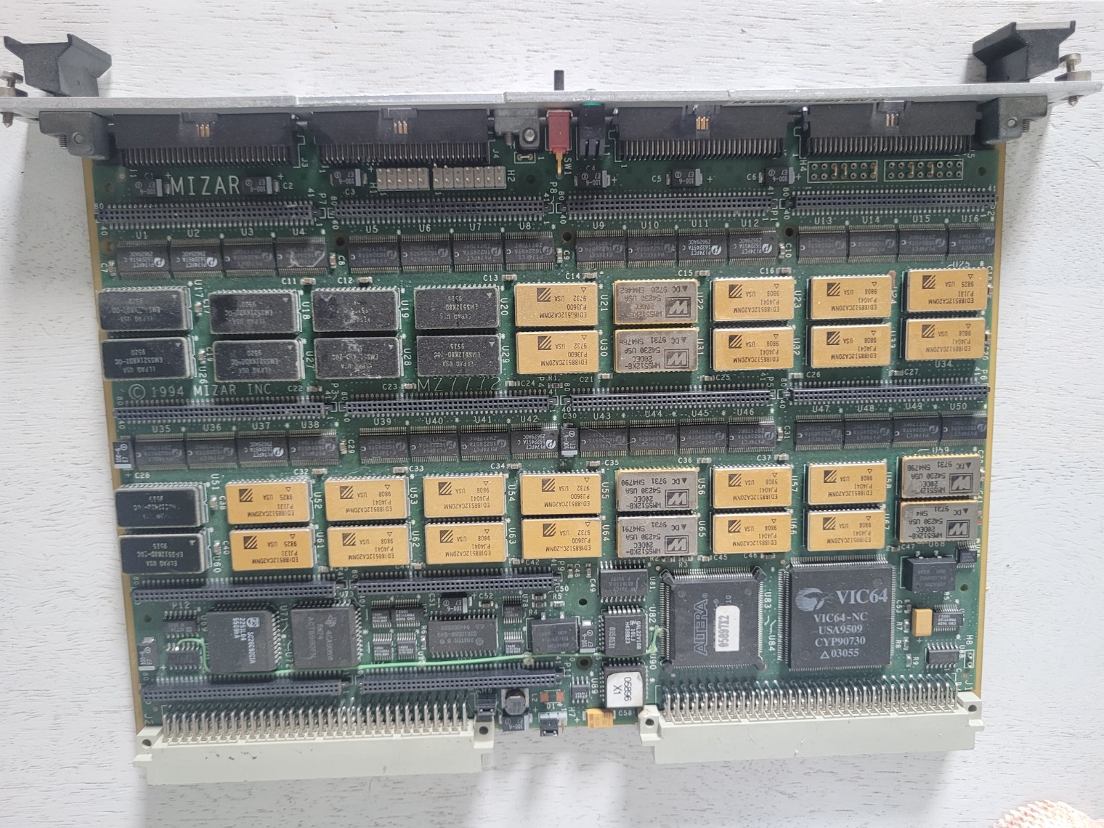 Vintage Collector Gold Cap chip board (ME)