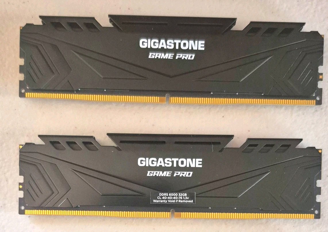 GIGASTONE GAME PRO 64GB (2x32GB) DDR5-6000 UDIMM 288-Pin CL40-40-40-76 GIGASTONE GAME PRO 64GB (2x32GB) DDR5-6000 UDIMM 288-Pin CL40-40-40-76