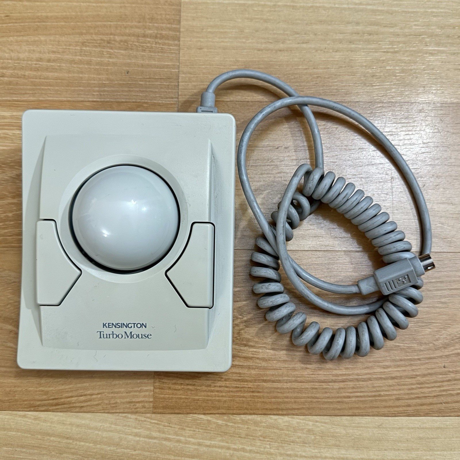 Vintage Kensington Turbo Mouse ADB Trackball Mac/Macintosh NOT TESTED Vintage Kensington Turbo Mouse ADB Trackball Mac/Macintosh NOT TESTED