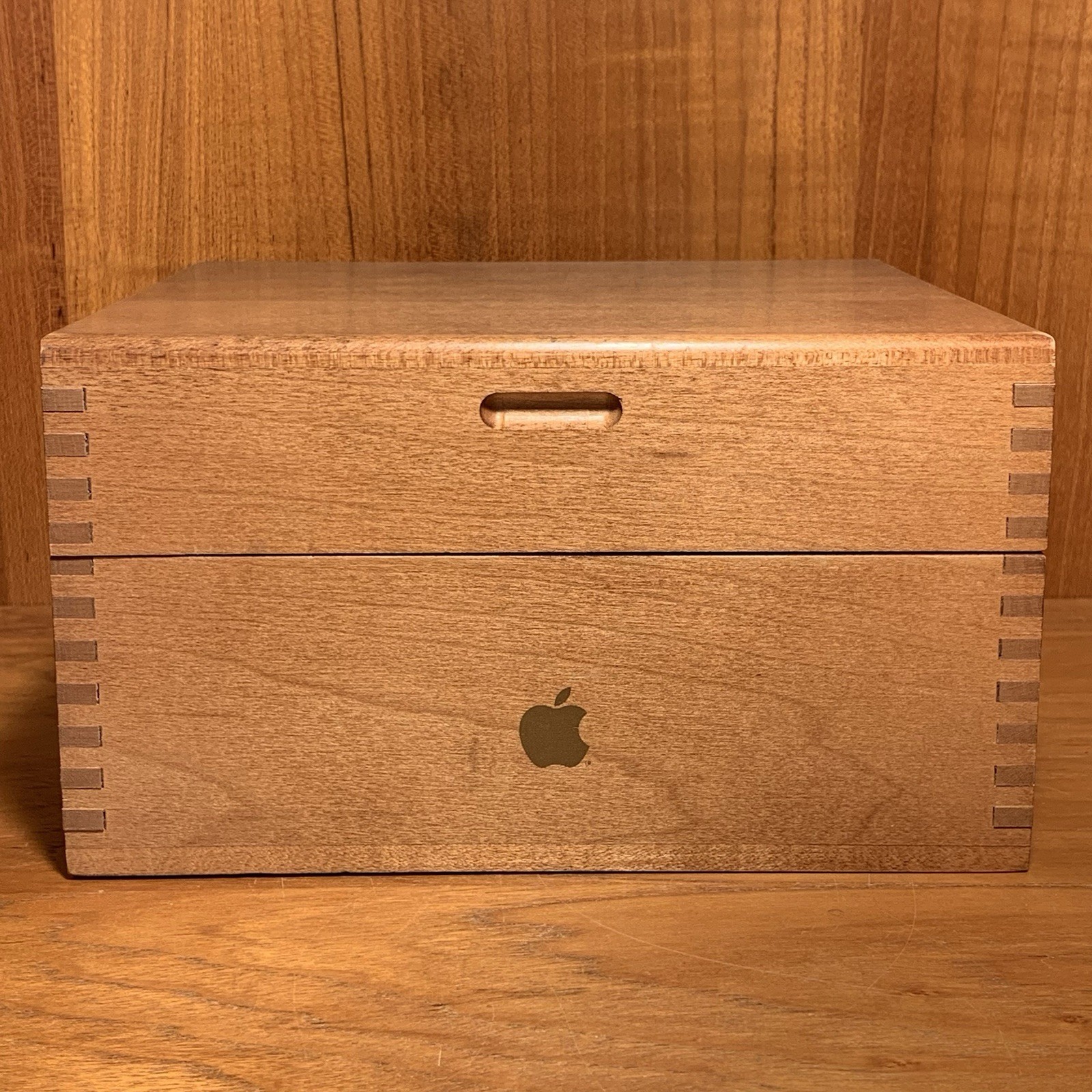 Rare Vintage Macintosh Apple Wooden Disk Storage Box Dovetailed