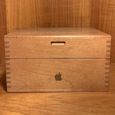 Rare Vintage Macintosh Apple Wooden Disk Storage Box Dovetailed picture