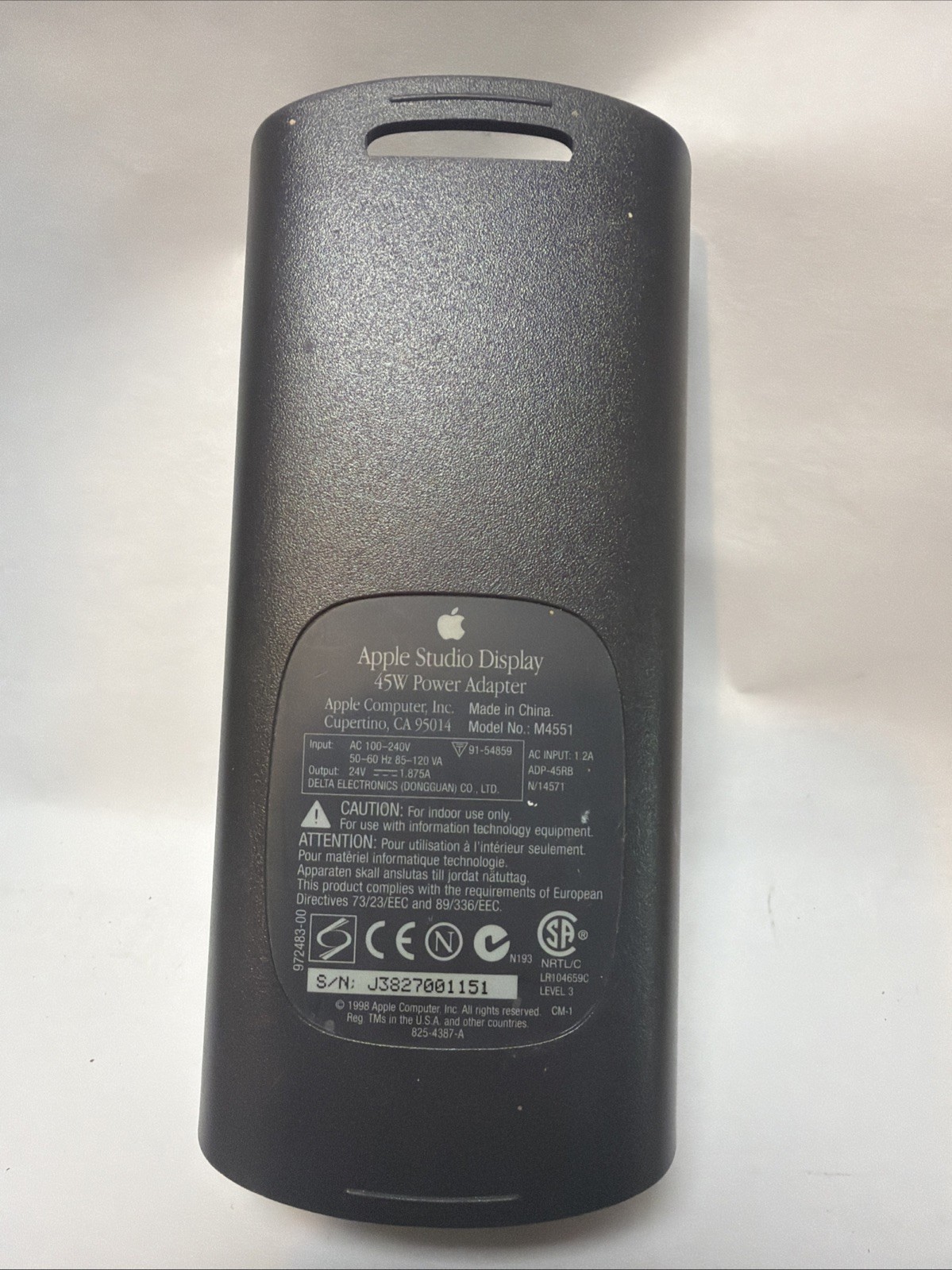 Vintage 1998 Apple Studio Display 15\ Vintage 1998 Apple Studio Display 15\