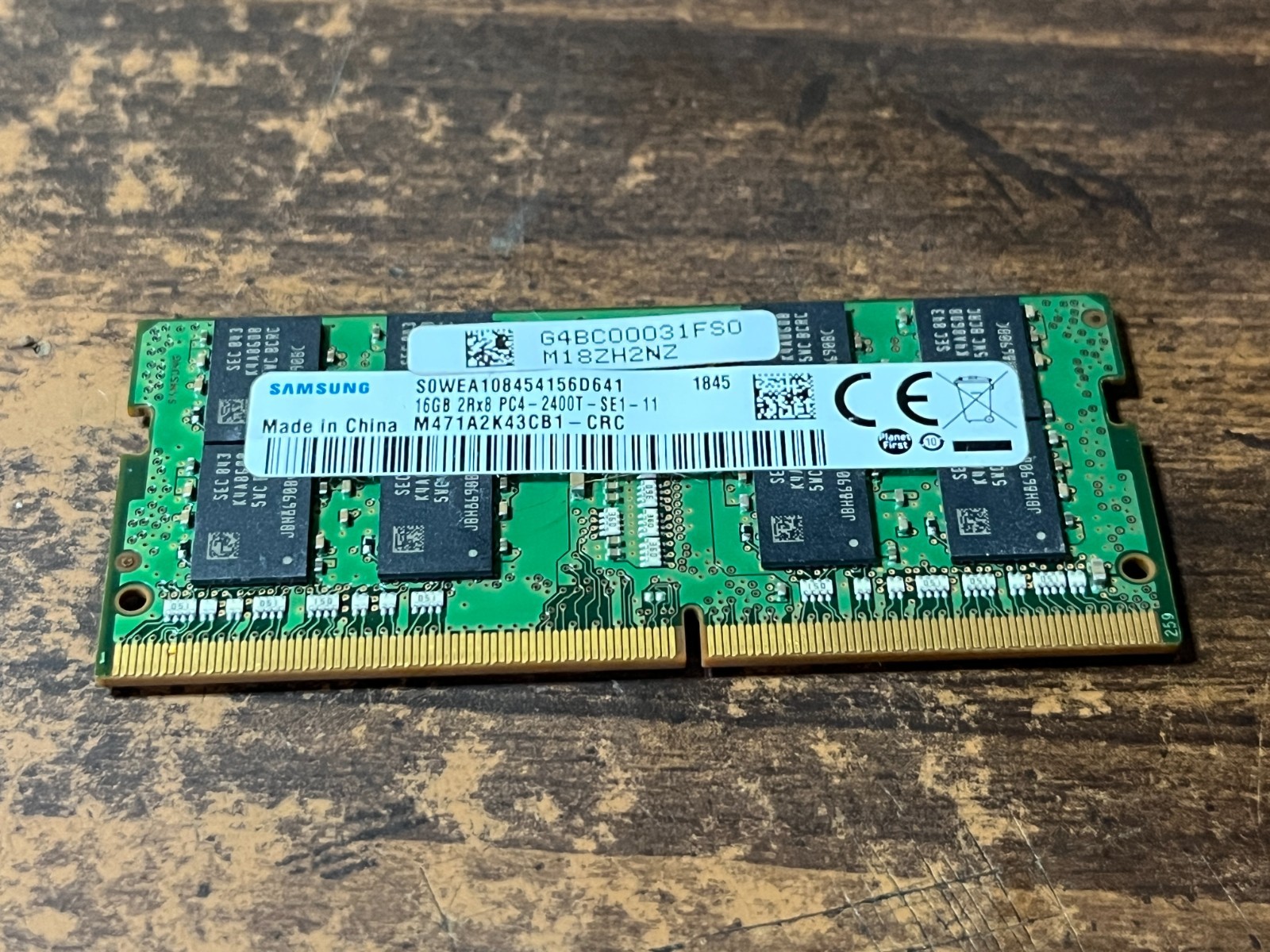 Samsung 16GB DDR4-2400 PC4-19200 2Rx8 SODIMM Laptop Memory RAM M471A2K43CB1-CRC