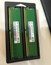 SK hynix 16GB (2x8GB) DDR4 PC4-2666V 288-Pin DIMM ECC Reg HMA81GU7CJR8N-VK picture