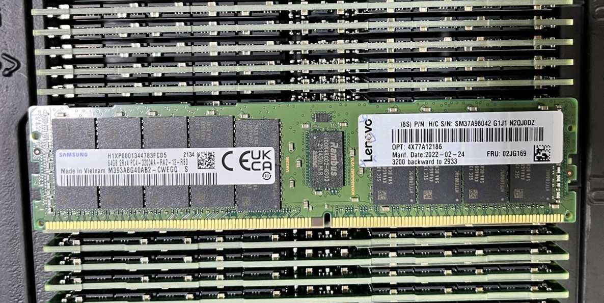 SAMSUNG  64GB PC4-25600R DDR4- 3200 MHZ 2RX4 M393A8G40AB2-CWE SERVER MEMORY