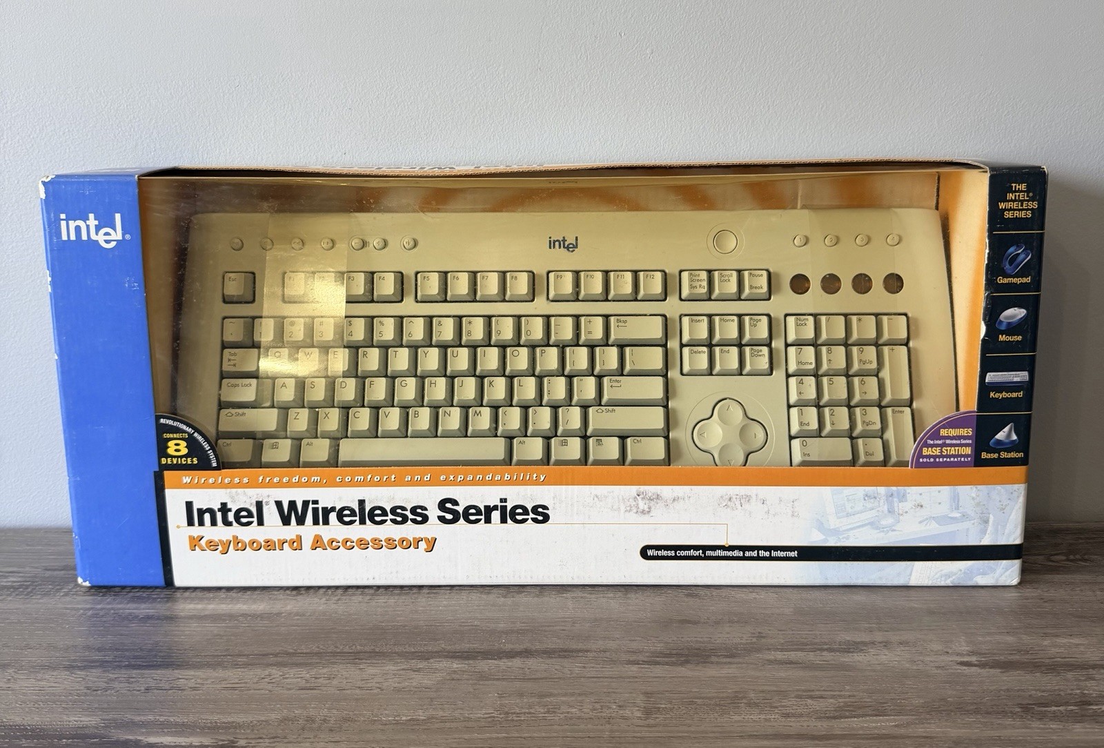 Vintage 2000 Intel Wireless Series Keyboard A20398-003 New In Box