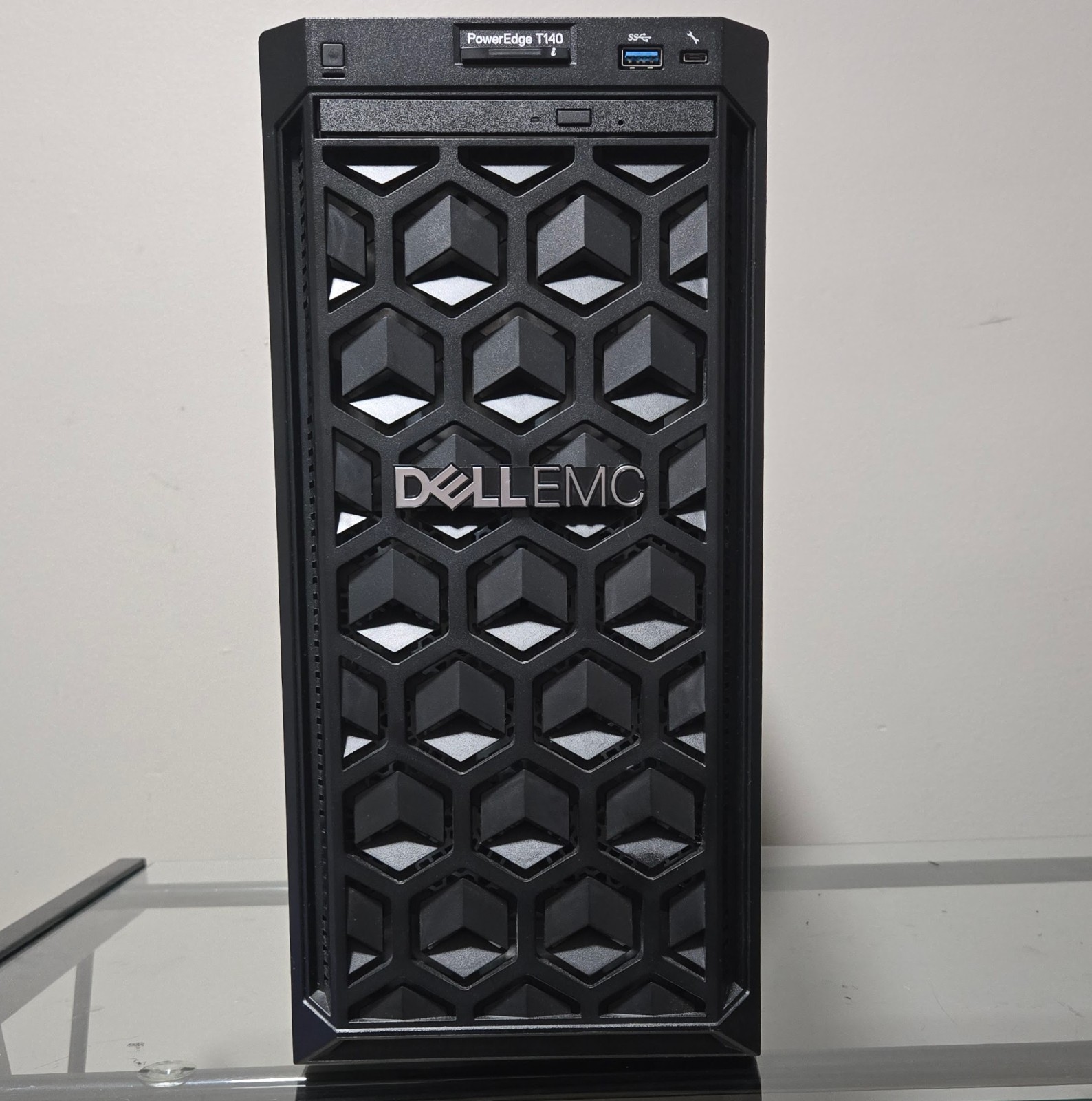Dell PowerEdge T140 Tower Intel E-2146G 3.5Ghz | 32GB RAM | H330 | 365w | iDRAC9