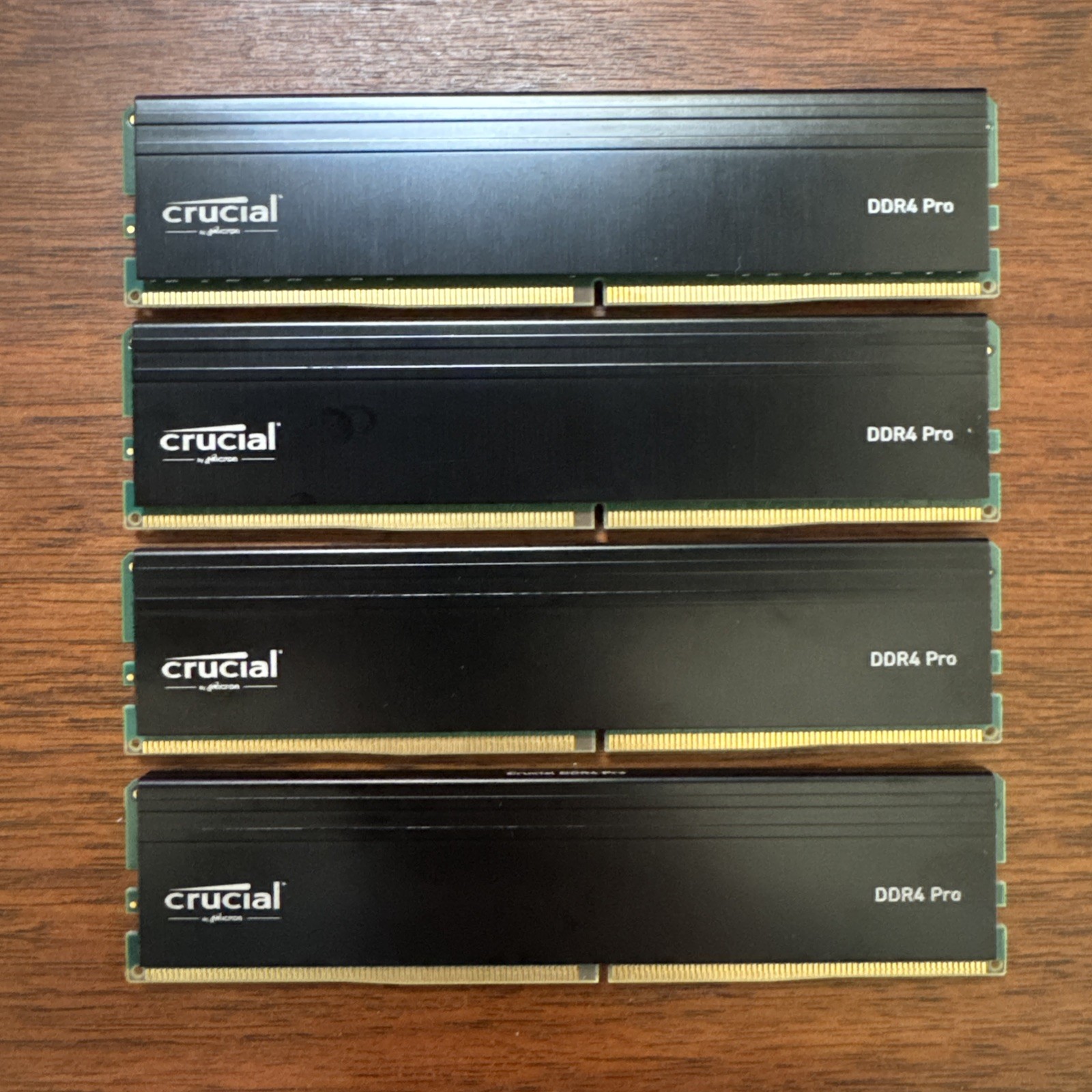 Crucial DDR4 Pro 128GB (4x32GB) DDR4-3200 UDIMM 288-Pin CP32G4DFRA32A