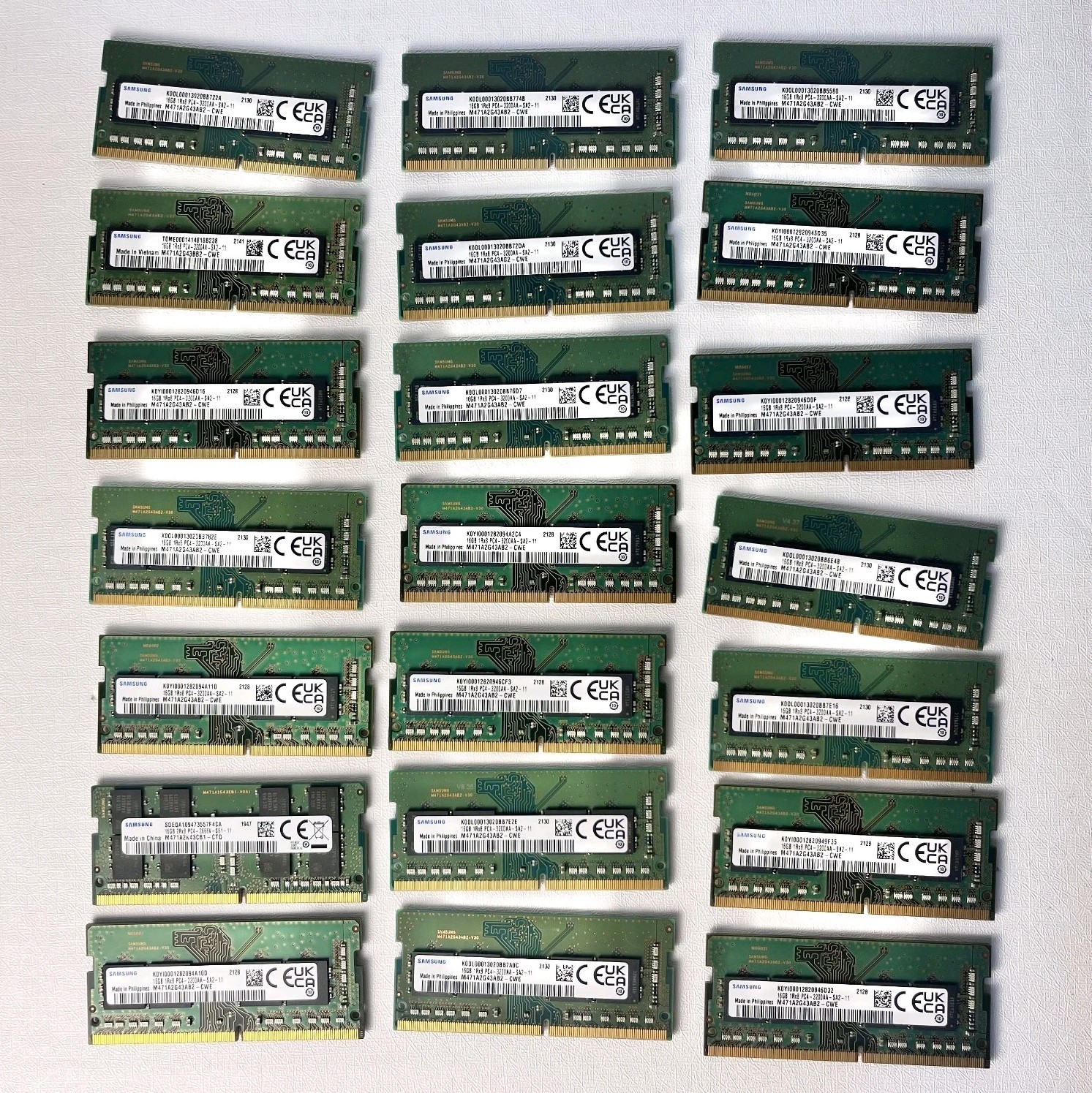 Samsung (21x16GB) 336GB 1Rx8 PC4-3200AA, PC4-2666V Laptop Memory DDR4
