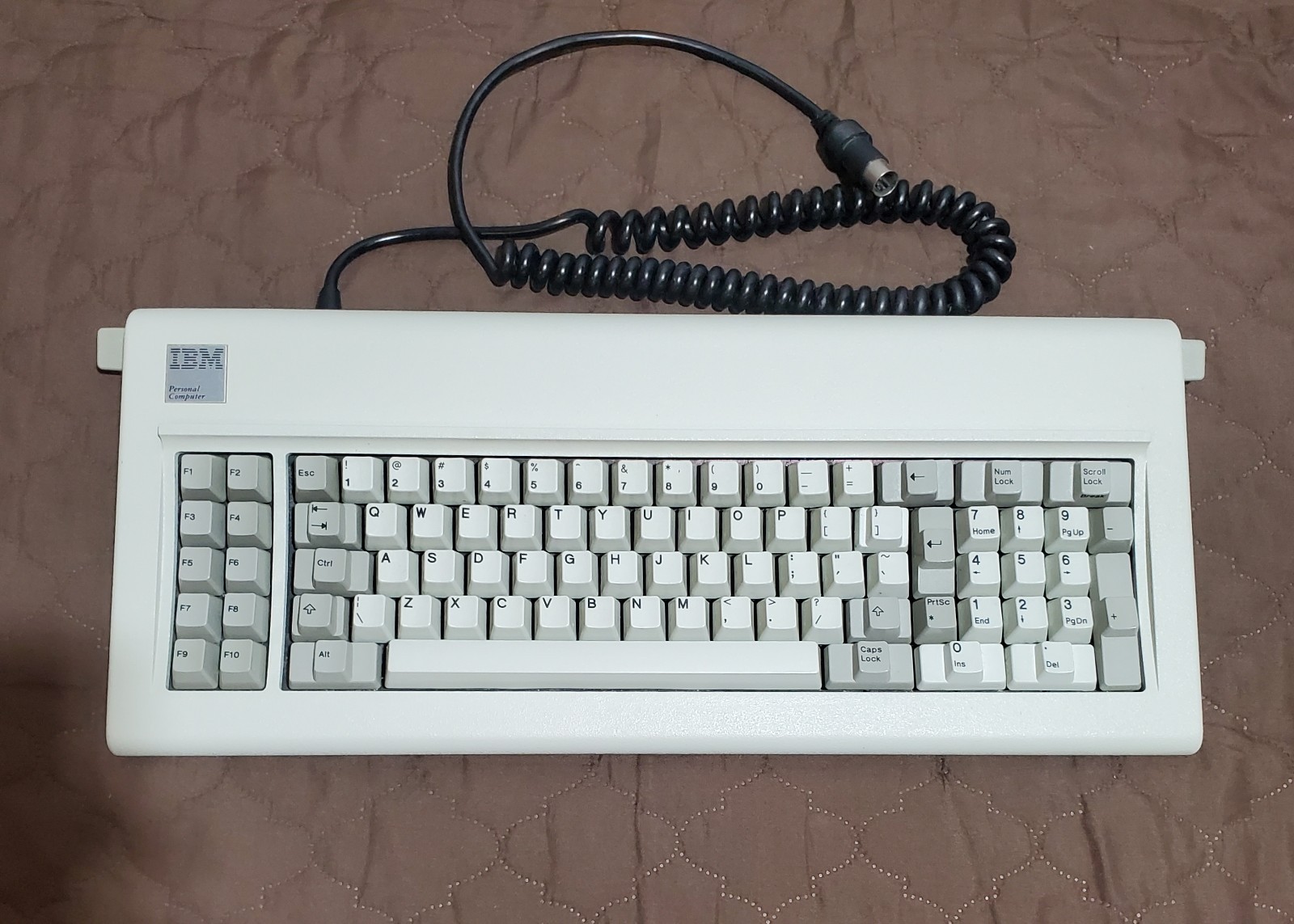 Vintage Retro IBM Model F XT 5Pin DIN Mechanical Clicky PC Keyboard Clean Vintage Retro IBM Model F XT 5Pin DIN Mechanical Clicky PC Keyboard Clean