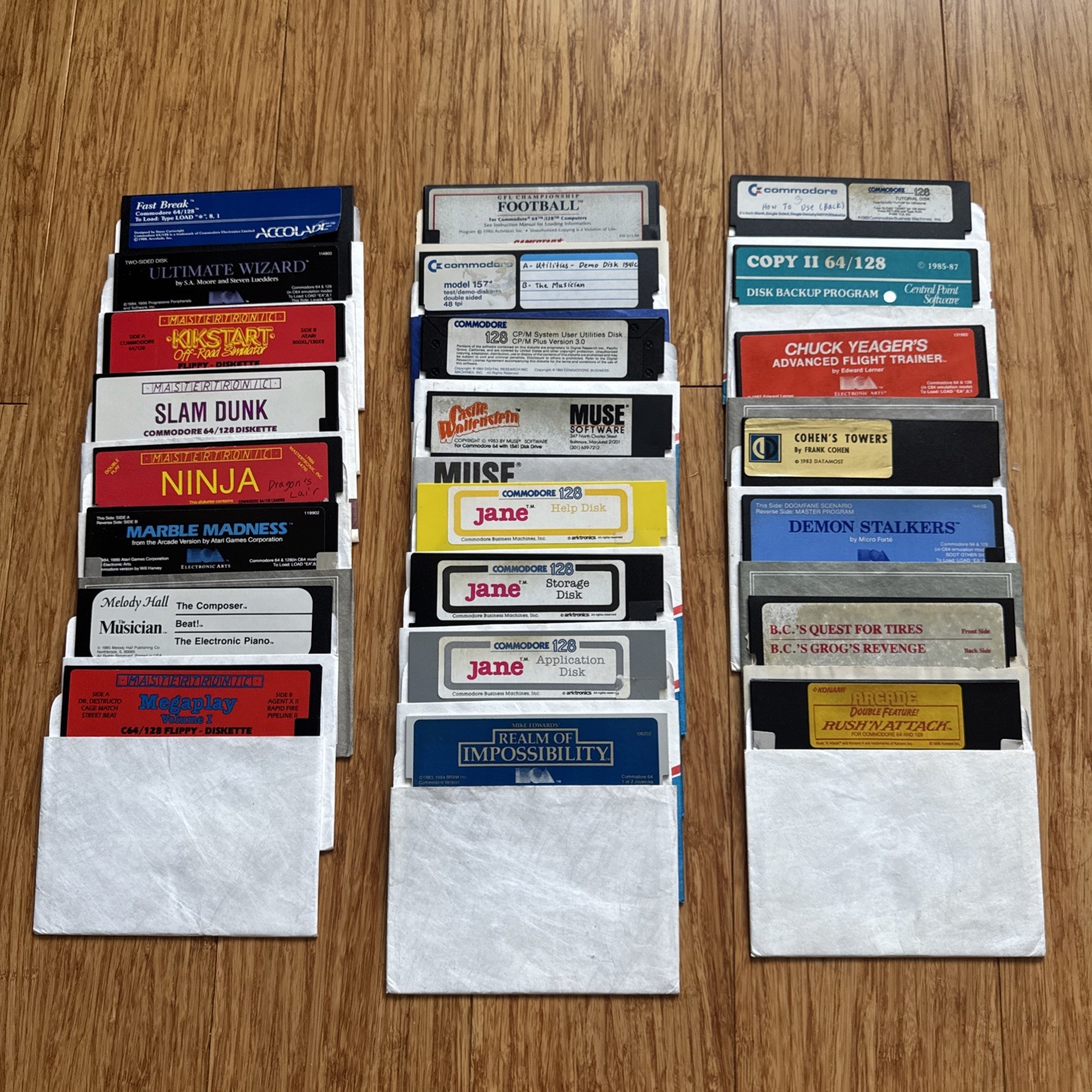Vintage Commodore 64/128 Software Lot 23 5.25 Vintage Commodore 64/128 Software Lot 23 5.25