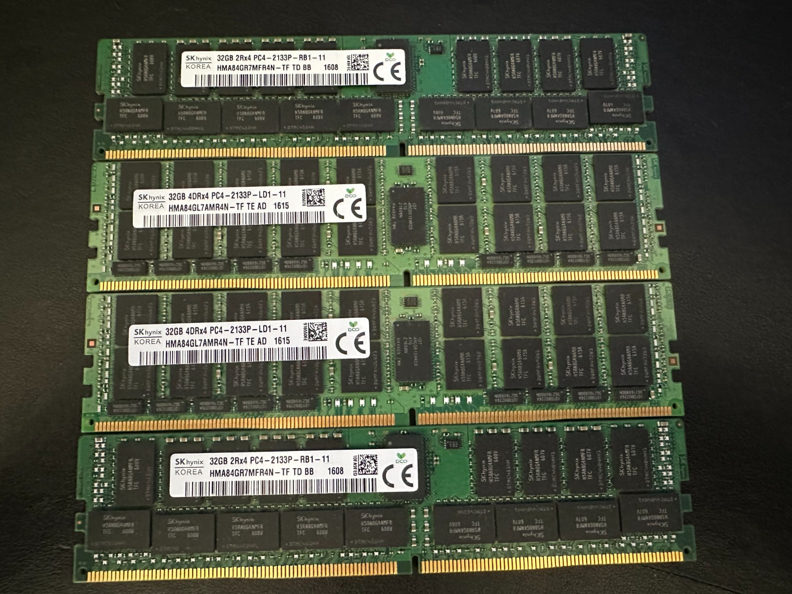 SK Hynix 32GB 2Rx4 PC4-2133P HMA84GR7MFR4N-TF DDR4 RDIMM Server Memory Module SK Hynix 32GB 2Rx4 PC4-2133P HMA84GR7MFR4N-TF DDR4 RDIMM Server Memory Module