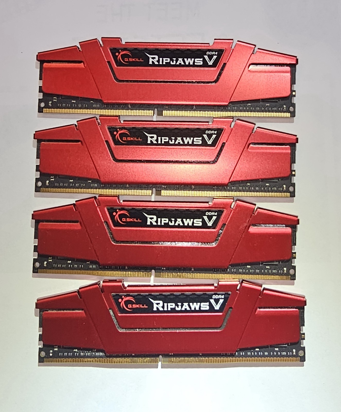 G.SKILL RIPJAWS V series 64GB (4x16GB) 288-pin DDR4 SDRAM 3333