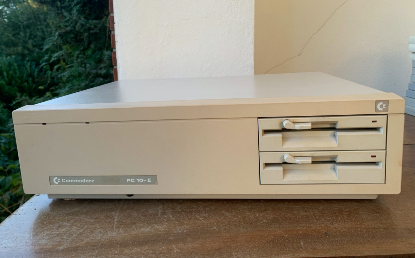 Commodore PC 10-II Vintage 1986 Retro PC (IBM XT Compatible) 2 Floppy Disk Drive