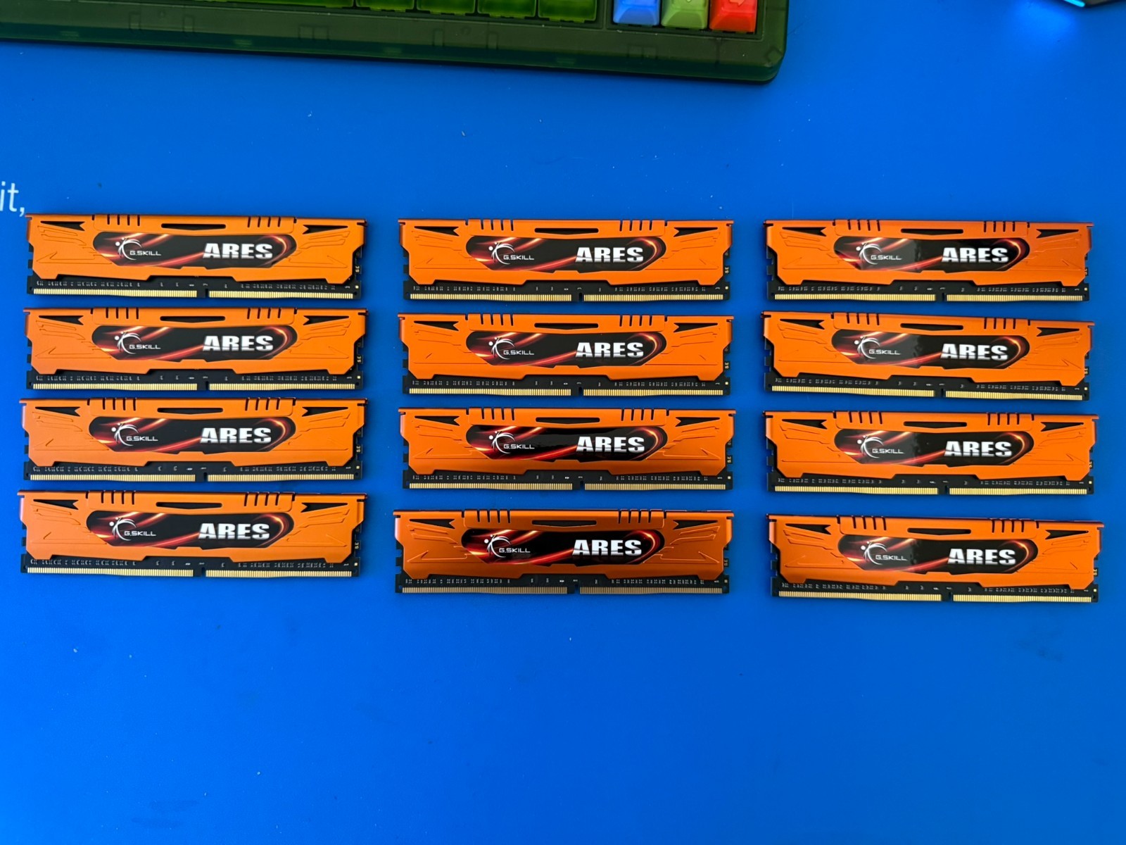 G.Skill Ares 32GB (4x8GB) DDR4-3600 CL16 F4-3600C16Q-32GAOZ Orange RAM