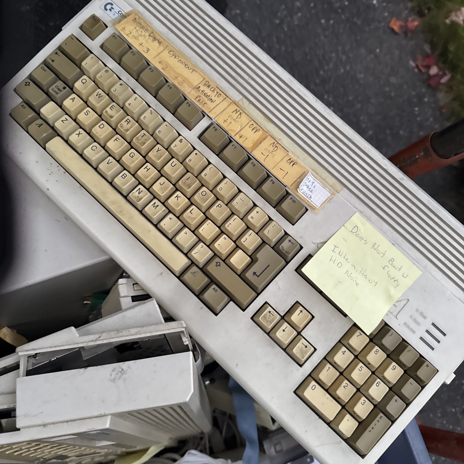 Vintage Commodore Amiga 1200 Computer A1200 - TESTED & WORKING 